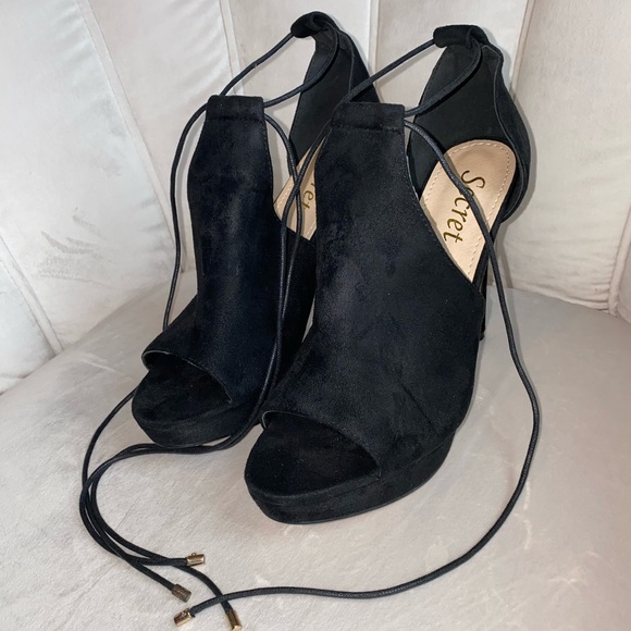 Black Peep toe Stiletto Pumps Size 9.5 - Picture 4 of 12